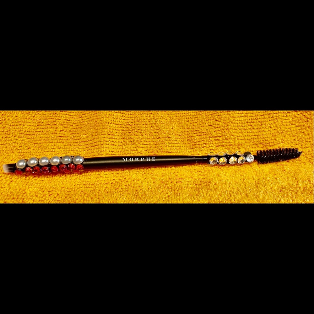 Morphe angle liner and spoolie brush andSwarovski